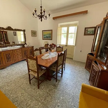 Lu Chissoni - Vecchia Casa Padronale Gallurese * Luogosanto